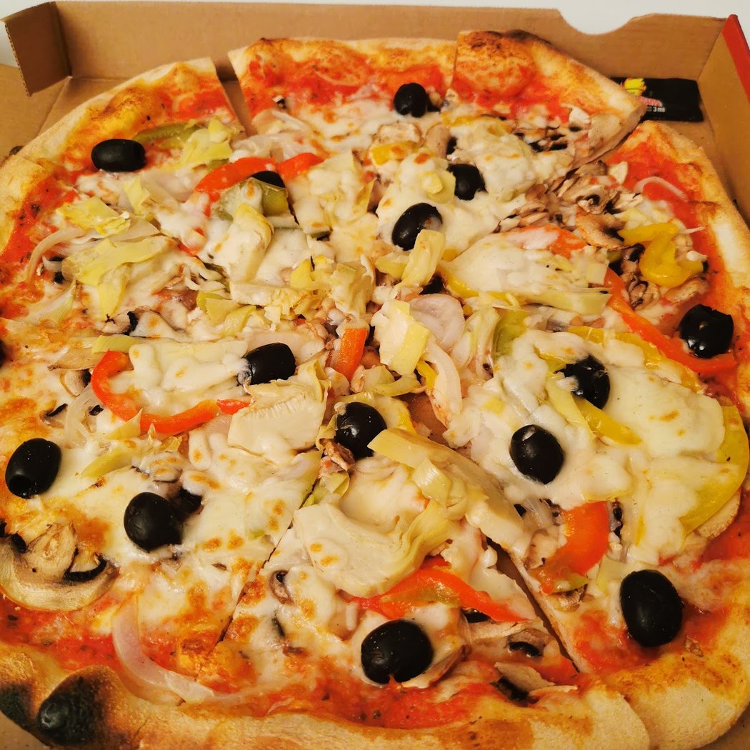Camion Pizza Phelobatir 2